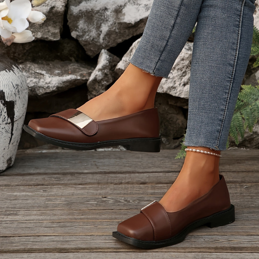 Elora Black Flats for Women - All-Day Comfort & Chic Design