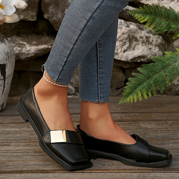 Elora Black Flats for Women - All-Day Comfort & Chic Design