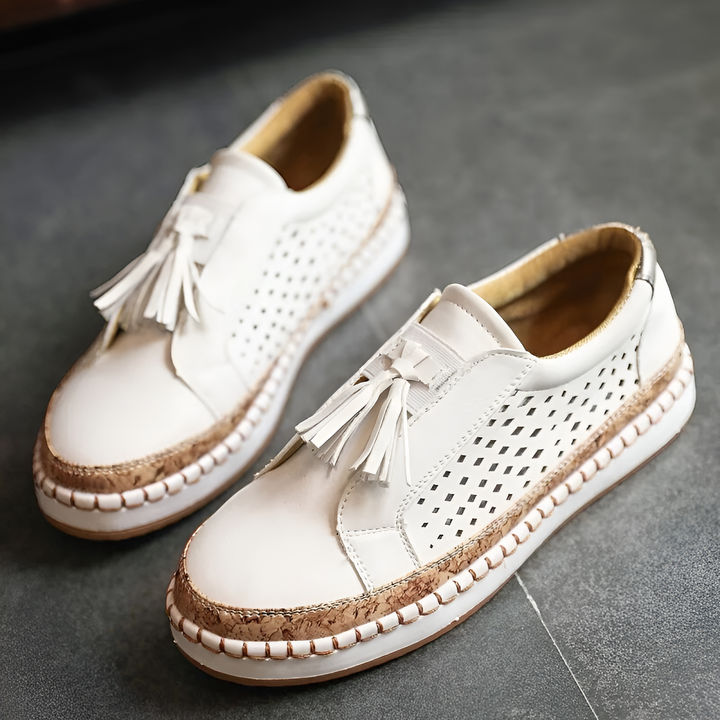 Juliette Tassel Sneakers - Lightweight Comfort for Warm Days