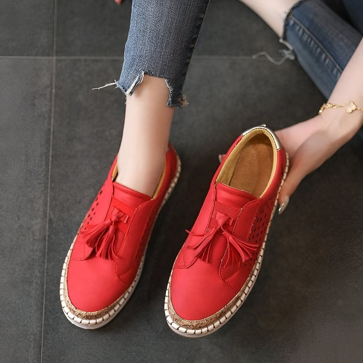 Juliette Tassel Sneakers - Lightweight Comfort for Warm Days